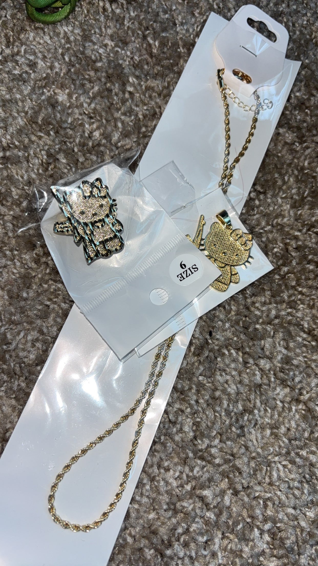 Hello Kitty AK 18k Gold Ring