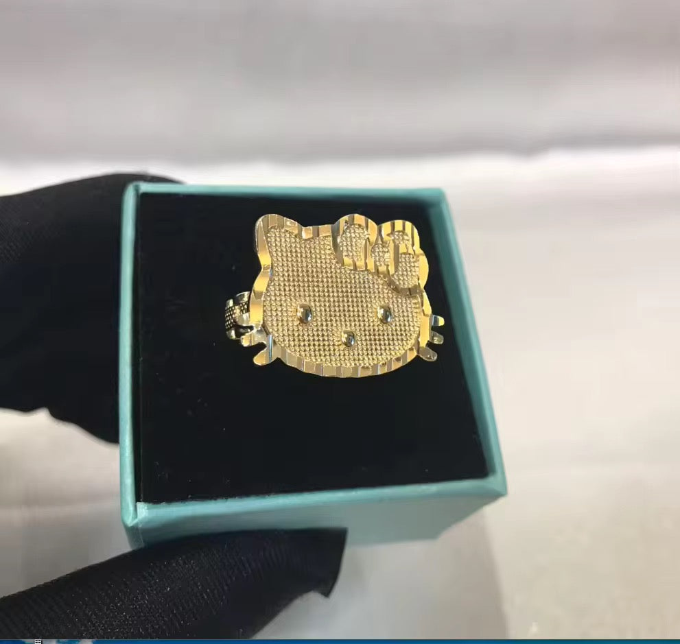 Hello Kitty Face 18K Gold Ring